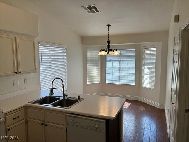 Building Photo - 9836 Double Rock Dr