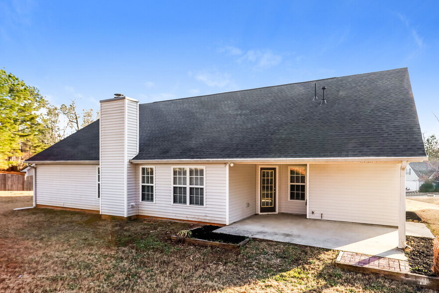 Building Photo - 300 Windsor Brook Ln SE