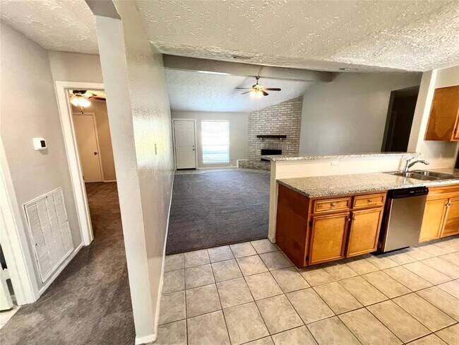 Building Photo - 6502 Bazel Brook Dr