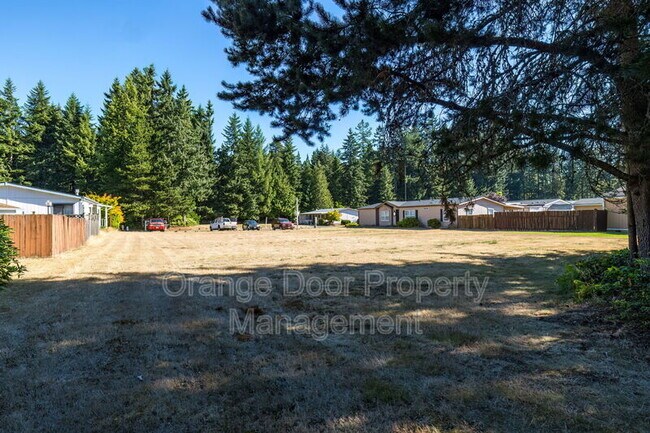Building Photo - 2106 SE Richmond Ln