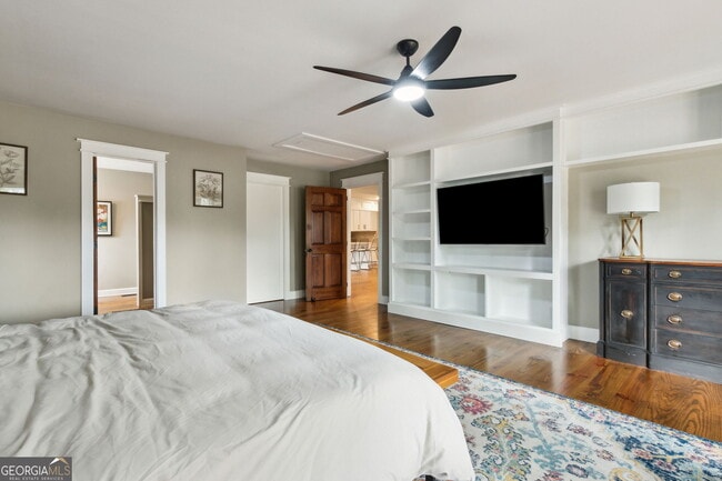 Building Photo - 208 Bishop Cir