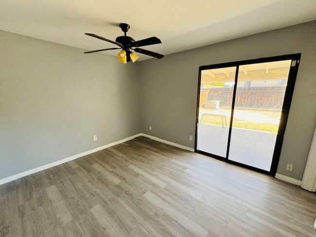 Building Photo - Westside Remodeled 3+2