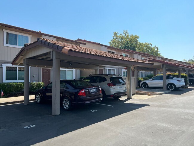 Building Photo - Stunning Pleasanton Vintage Terrace Townhouse! 2 bedrooms and 1.5 bathrooms! Sharp upgrades throu...