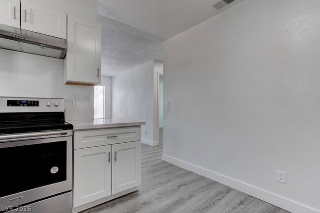 Building Photo - 921 Snug Harbor St