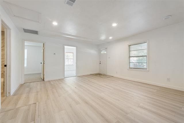 Building Photo - 203 East Pl