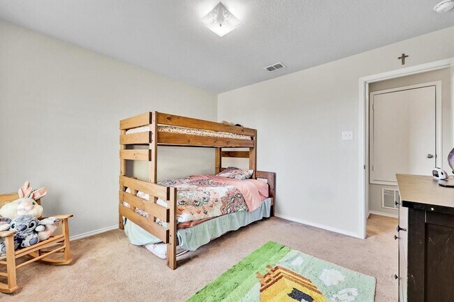 Building Photo - 712 Whitemarsh Dr