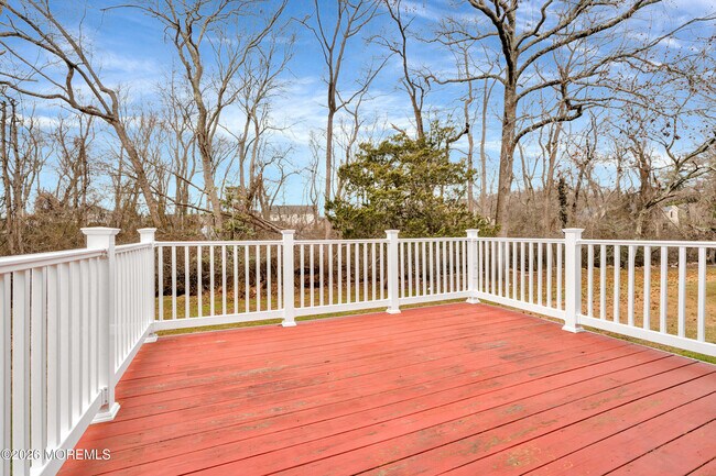 Building Photo - 429 Lake Ave