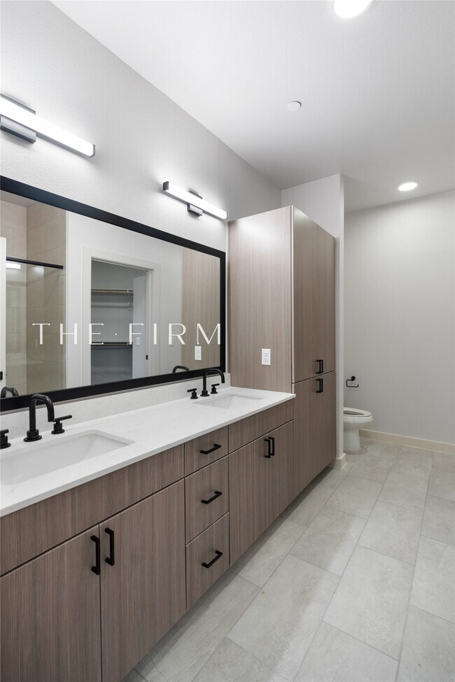 Building Photo - 3001 W 11th St