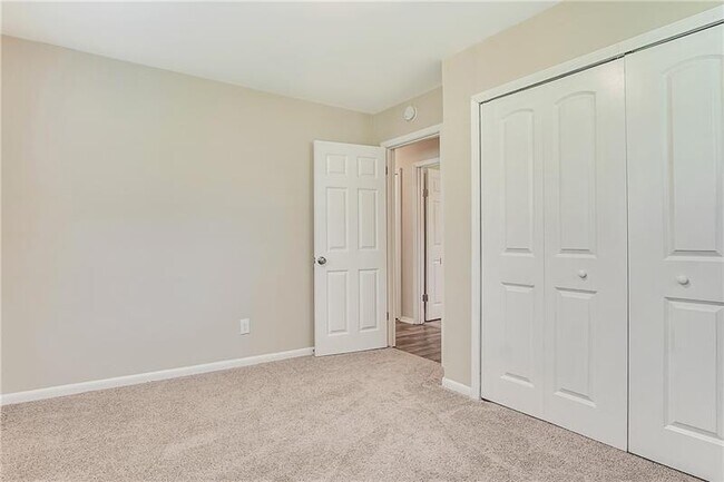 Building Photo - 4427 Sun Valley Blvd