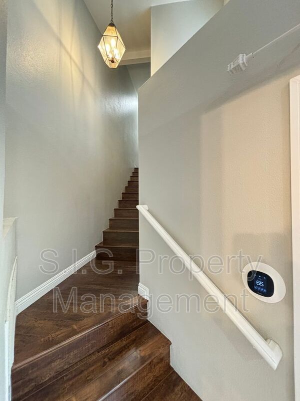 Building Photo - 11377 Osborne Pl