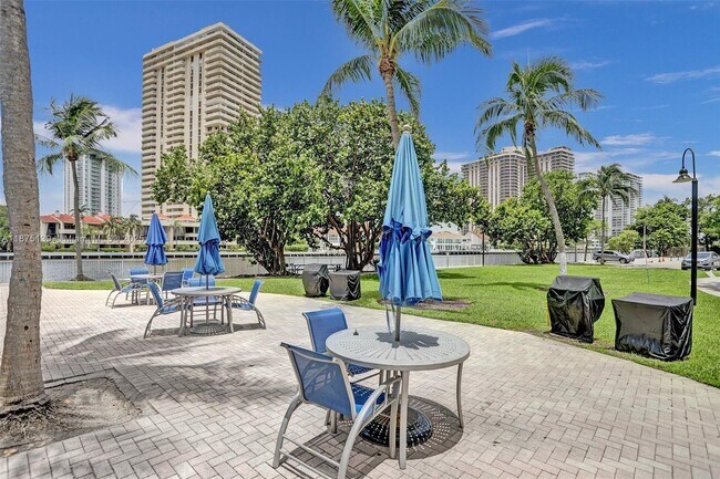 Building Photo - 19390 Collins Ave