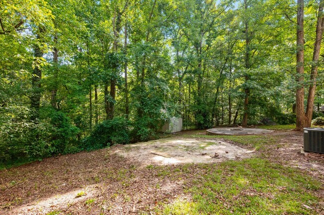 Building Photo - 305 Dearing Dr