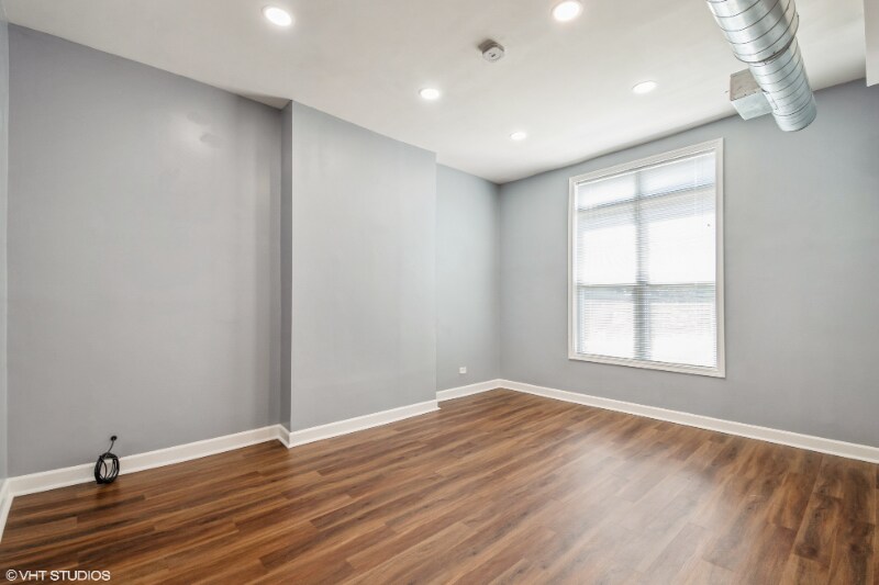 Building Photo - 6649 S Greenwood Ave