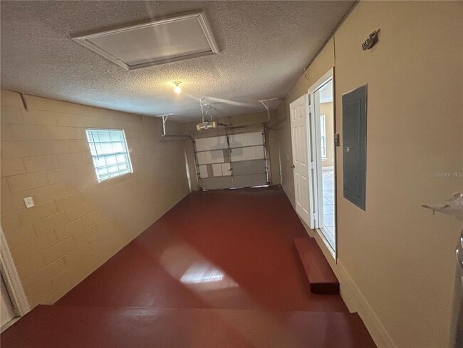 Building Photo - 281 E Bay Ave