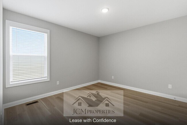 Building Photo - 113 Lambert Fld