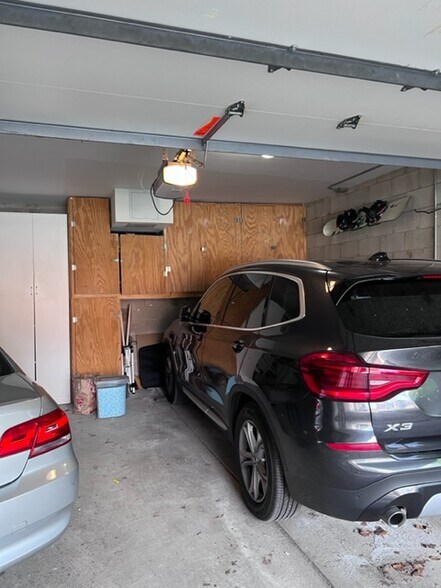 Garage Spot & Storage - 1410 W Belmont Ave