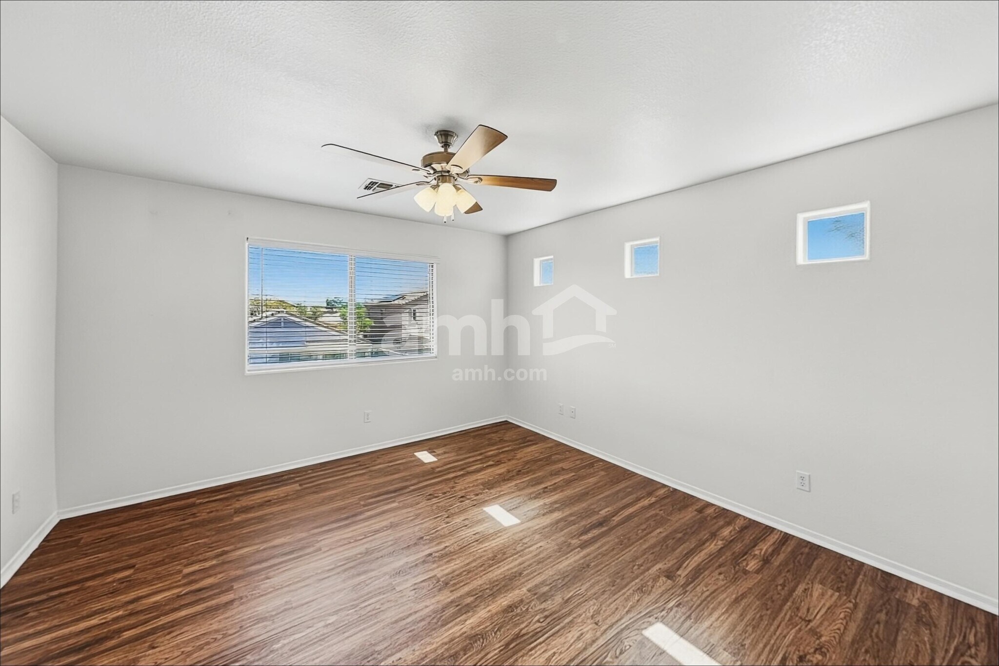 Building Photo - 17522 W Calavar Rd