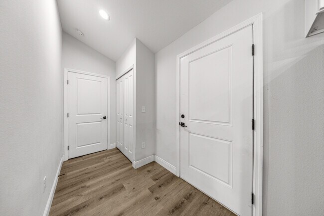 Building Photo - 5872 NW 2nd Pl