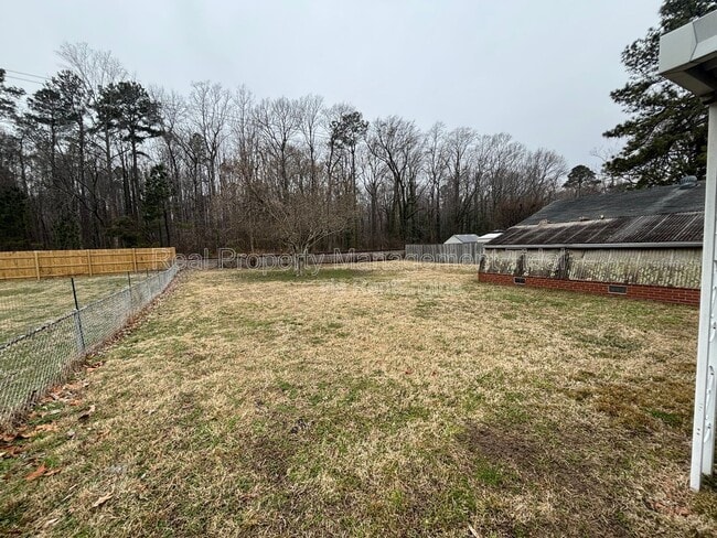 Building Photo - 47 Beaconsdale Ln