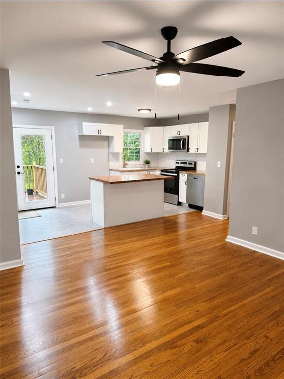 Building Photo - 1551 Pine Glen Cir