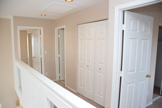 Building Photo - 7729 Paseo Vista Dr