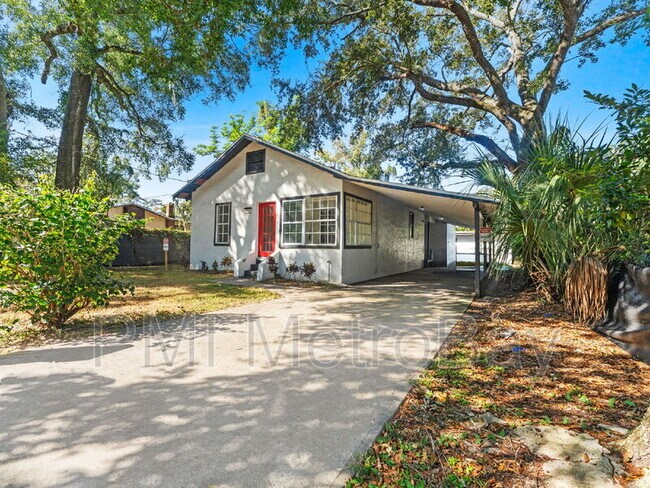 Building Photo - 8210 N Klondyke St