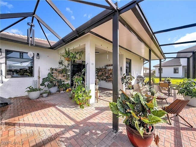 Building Photo - 5277 Lamone Ln