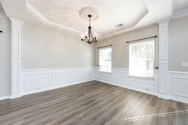 Building Photo - 4811 Sunburst Ln