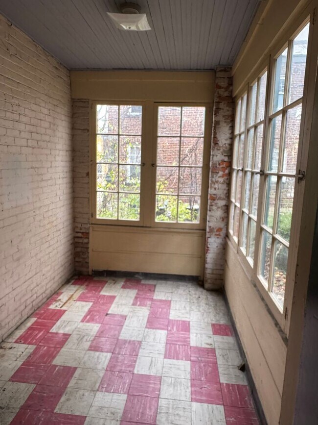 Building Photo - 1766-1768 Oak St