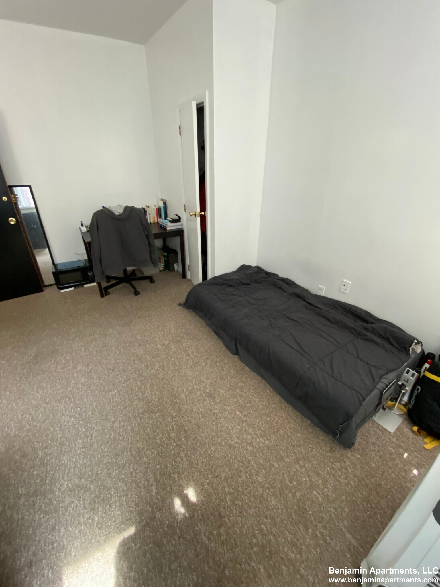 Building Photo - 28 S Huntington Ave