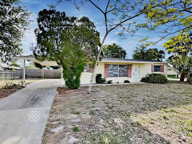 Building Photo - 1806 Dodge Cir S