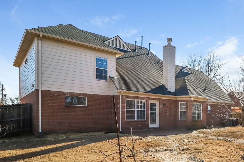 Building Photo - 8262 Red Creek Dr