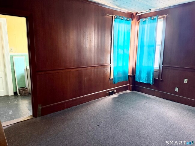 Building Photo - 185 Grove St