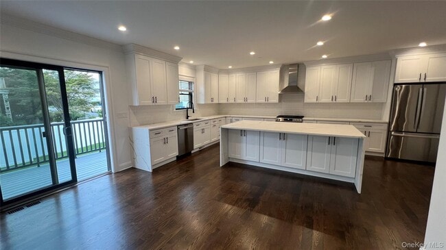 Building Photo - 40 Elmwood Ave