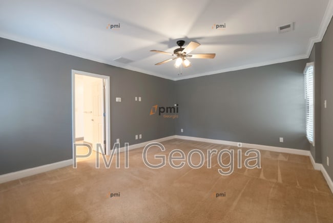 Building Photo - 2221 Melante Dr NE