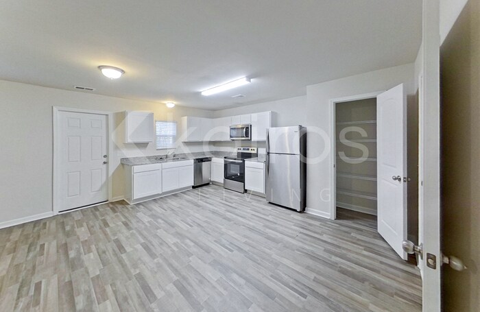 Building Photo - 130 Sunrise Cir