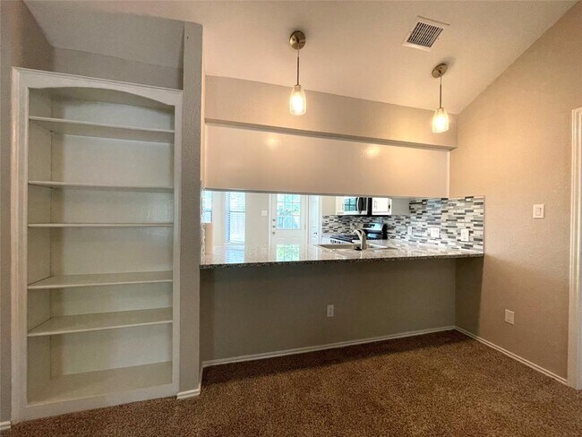 Building Photo - 1008 Cresswell Dr