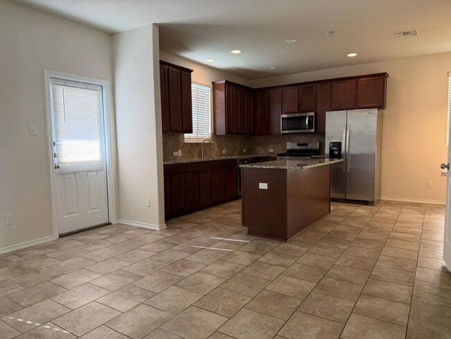Building Photo - 2601 Chandler Creek Blvd