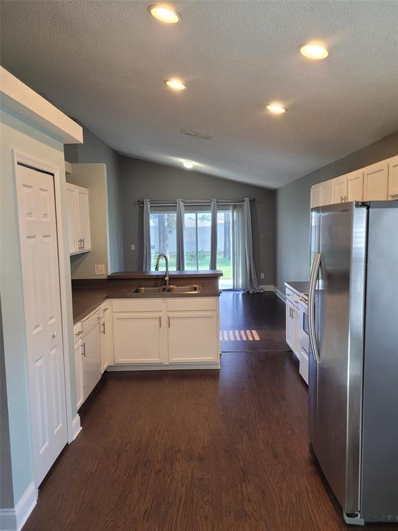 Building Photo - 308 Halstead Dr
