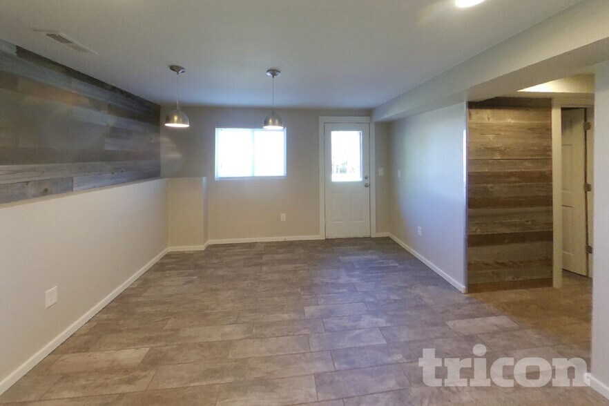 Building Photo - 5548 Many Springs Dr