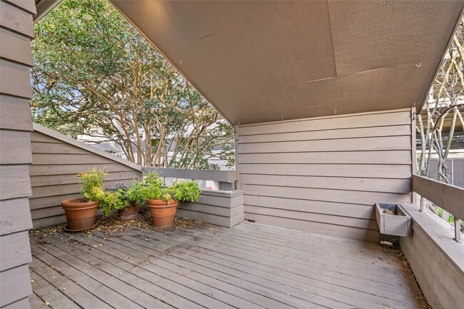 Building Photo - 5004 Bayard Ln