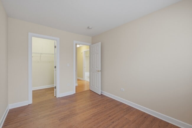 Building Photo - 460 N Lake Shore Dr