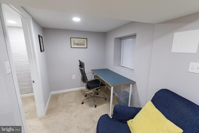 Building Photo - 1113 Clifton St NW