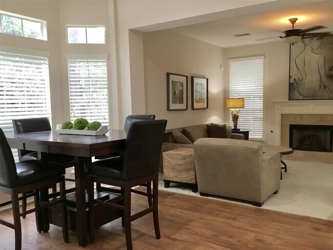 Building Photo - 3 N Spiral Vine Cir