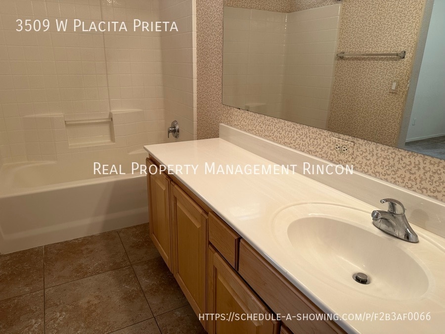 Building Photo - 3509 W Placita Prieta