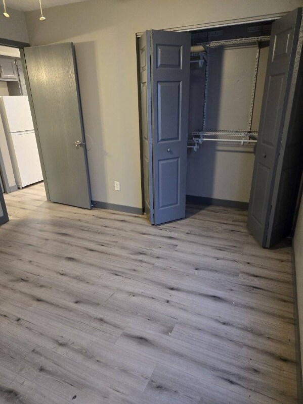 Building Photo - 573 Irving Wick Dr E