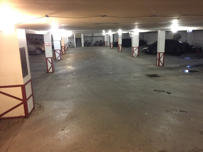 Building Photo - 3504 11th Ave N