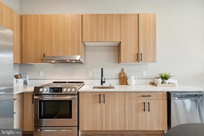 Building Photo - 308 W Chelten Ave