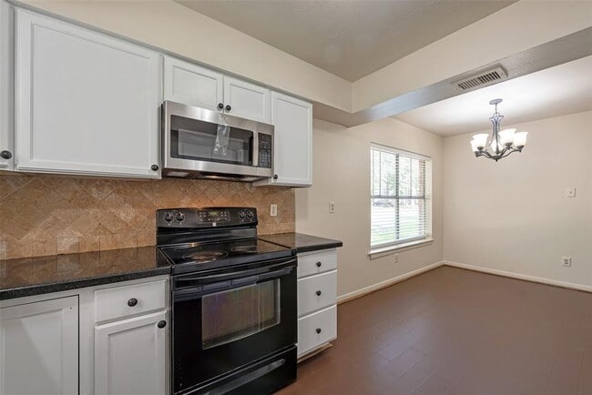 Building Photo - 1 Bellbird Ct