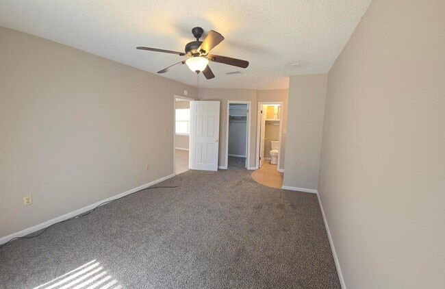 Building Photo - 309 Somerset Dr